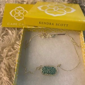 Kendra Scott necklace